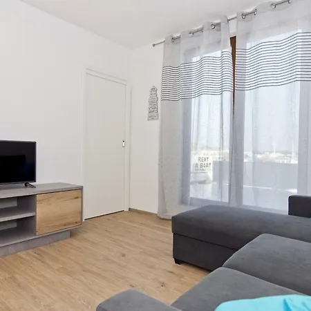 Franka Harbor View Apartment